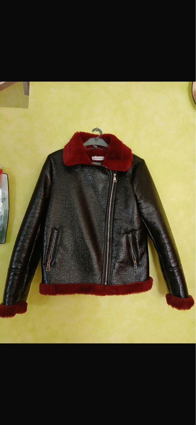 Chaqueta Biker Piel Sintética Roja y Negra