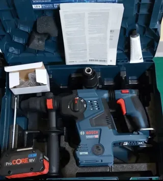 Radial Bosch GWS y Taladro Picador Profesional