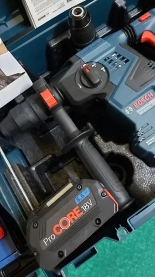 Radial Bosch GWS y Taladro Picador Profesional