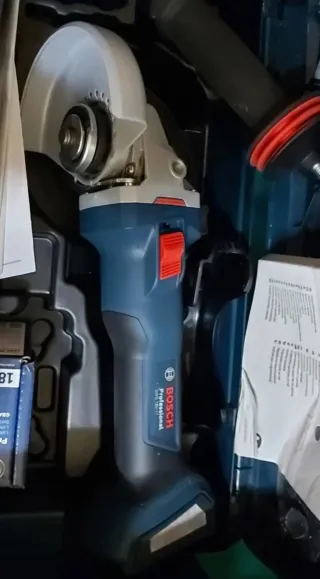 Radial Bosch GWS y Taladro Picador Profesional