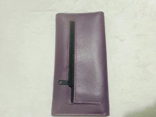 Cartera de mujer morada