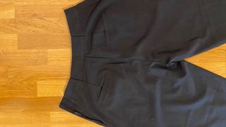 Pantalón negro de pinza