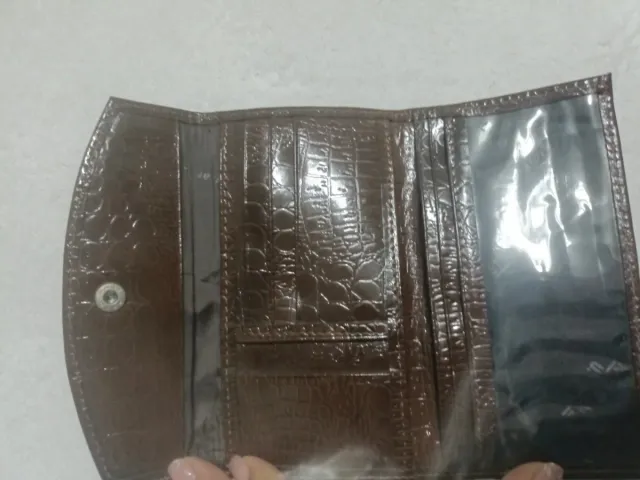 Cartera de mujer efecto piel cocodrilo
