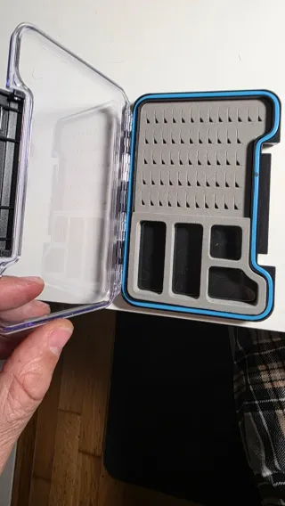Caja para moscas/ninfas de pesca