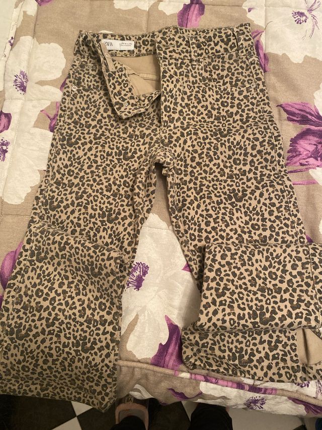 Pantalones Zara campana estampado talla 13-14