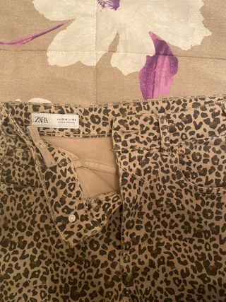 Pantalones Zara campana estampado talla 13-14