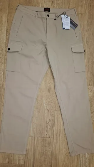 Pantalón Cargo Beige camel Guess Nuevo Talla 48