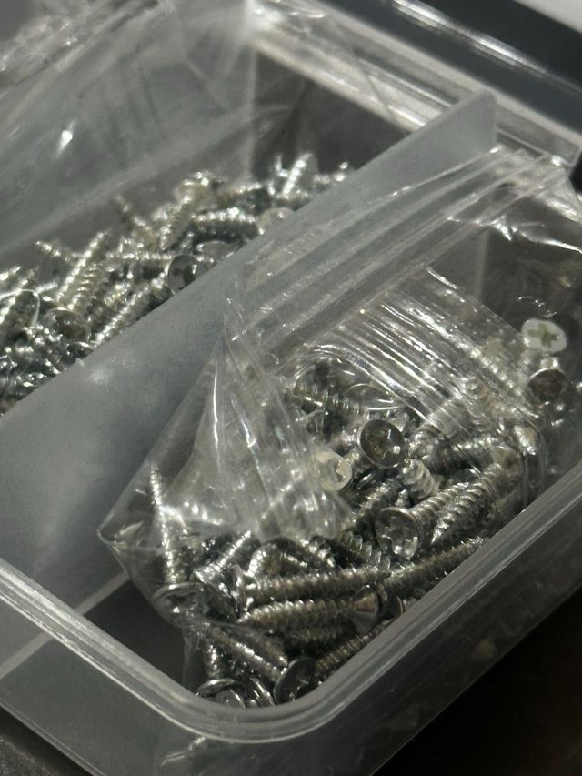 8 Cajas Tornillos 4000 Piezas Nuevas