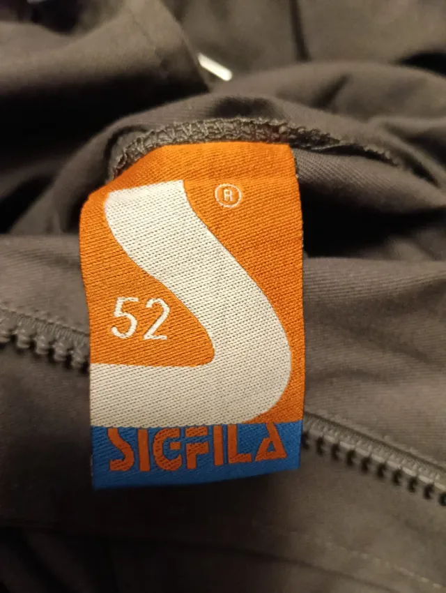 Mono de trabajo gris