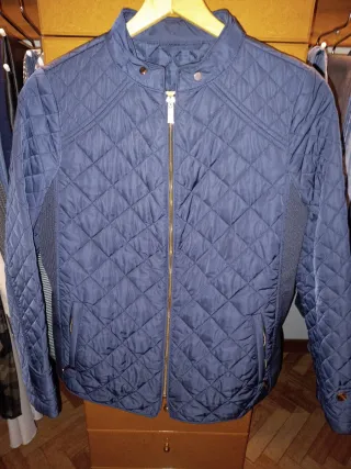 Cazadora guateada azul