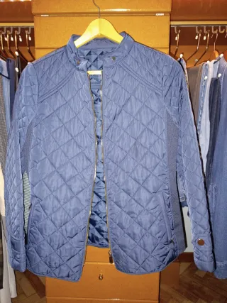 Cazadora guateada azul