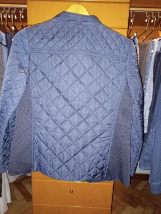 Cazadora guateada azul