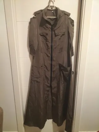 Vestido gabardina largo verde oliva