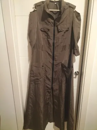 Vestido gabardina largo verde oliva