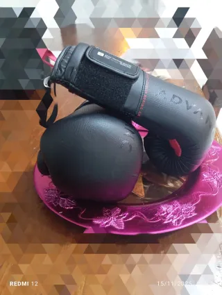 Guantes de boxeo Outshock negros