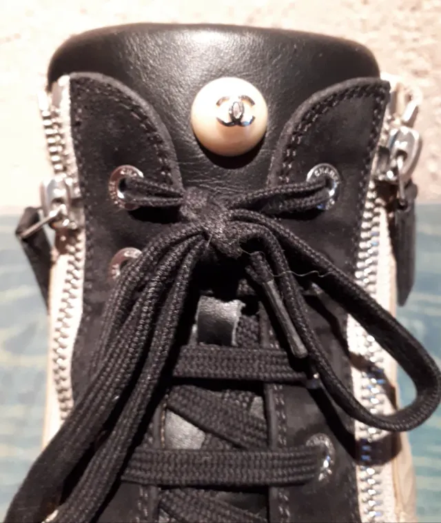 Botas Chanel T-38 Beige/Negro