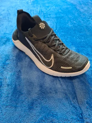 Nike Running Flyknit Talla 44