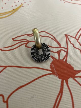 Pendiente Tous Aro con Colgante Circular