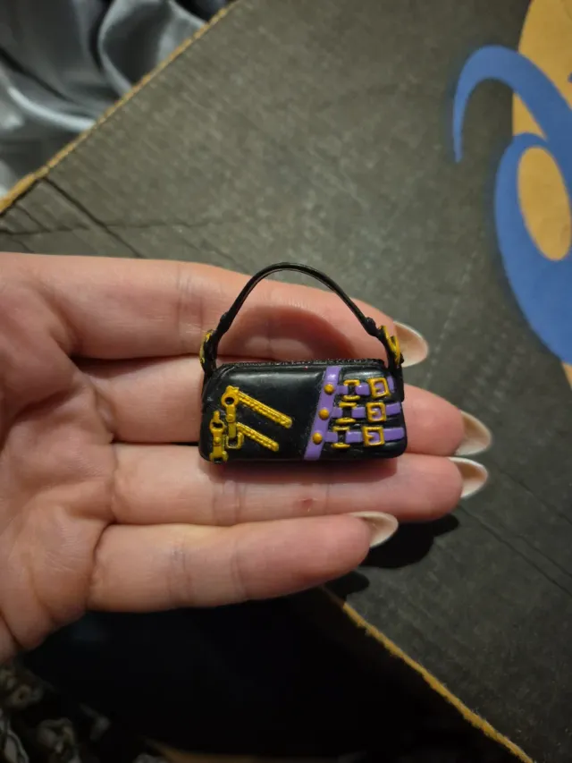 Bolso Monster High negro y morado