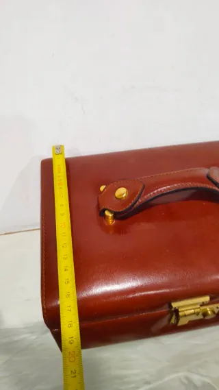 Joyero bolso caja piel marrón bronce París años 40