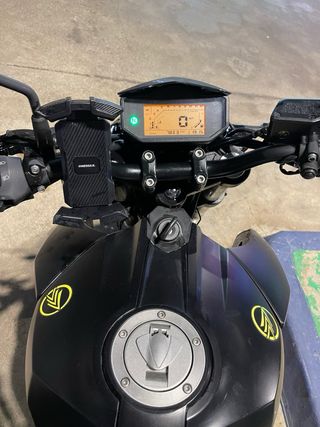 Moto Deportiva Negra