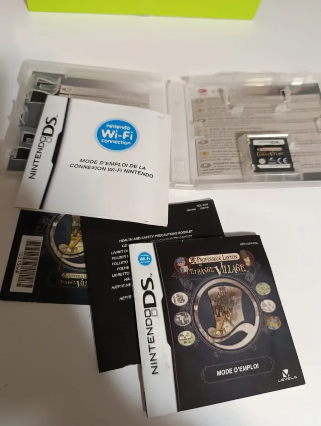 Nintendo 2DS Blu/Nero + 5 Giochi