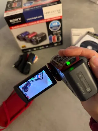 Sony HDR-CX130E Handycam Videocamera