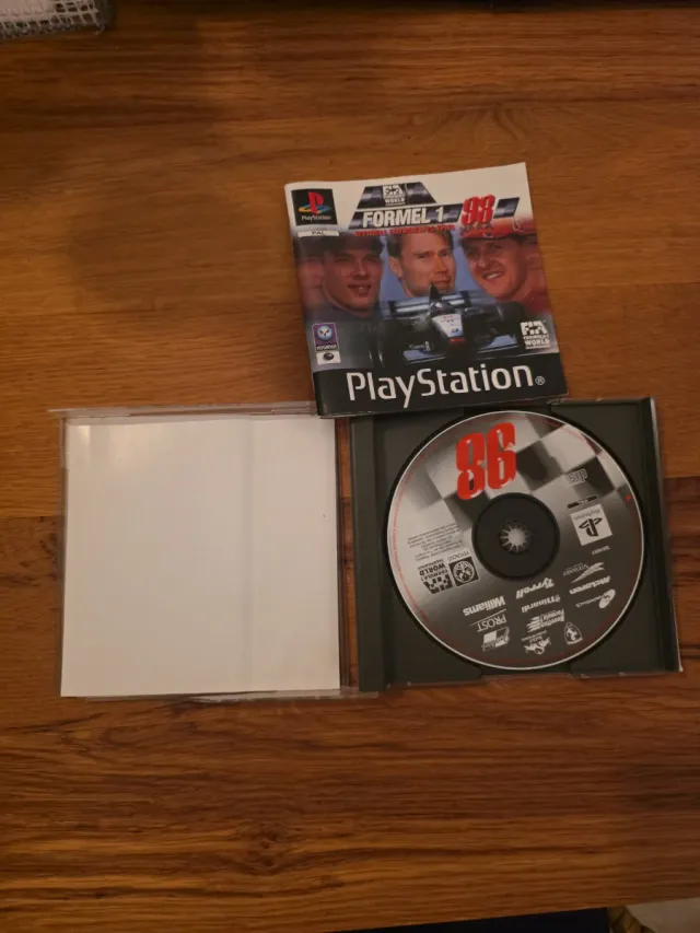 2 Giochi PS1: NHL FaceOff 2000 e F1 98