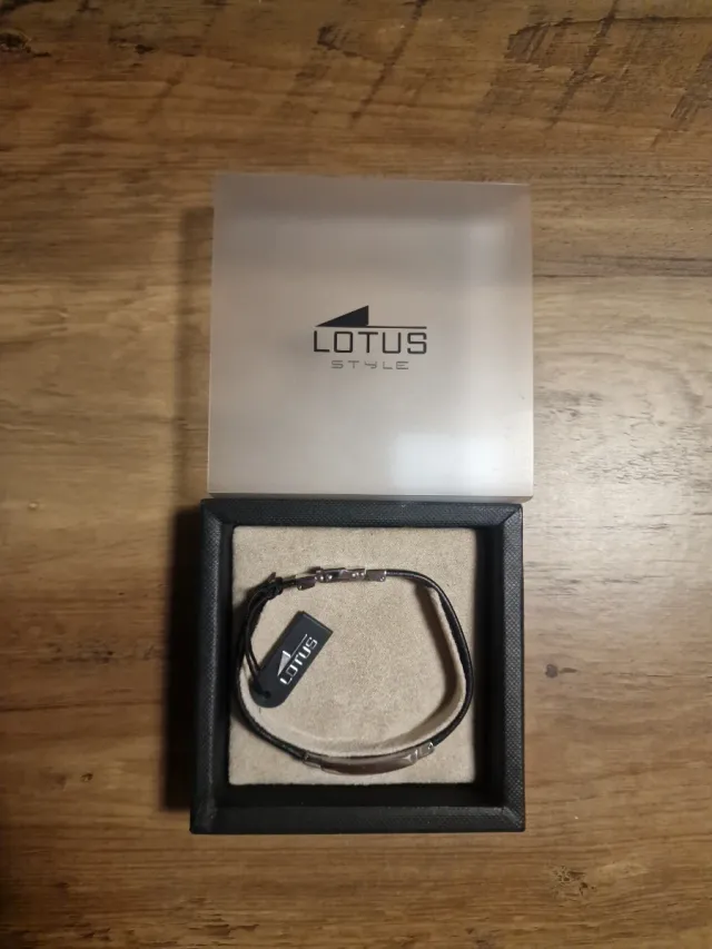 Pulsera Lotus Negra y Plateada