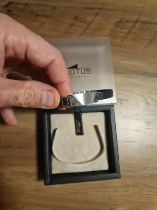 Pulsera Lotus Negra y Plateada