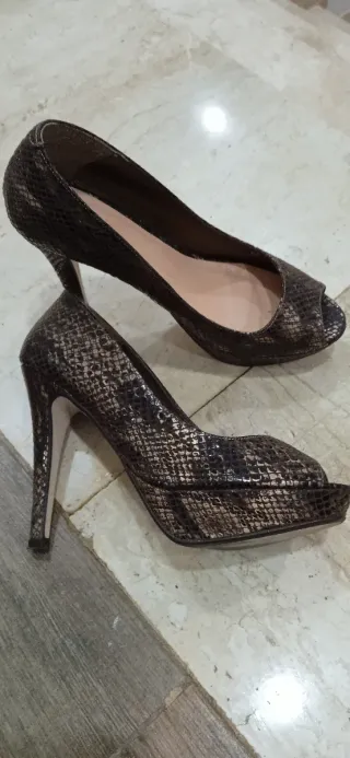 Scarpe col tacco Peep Toe