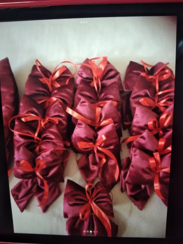 15 fiocchetti di velluto bordeaux