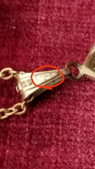 Colgante Cruz Vintage chapado en Oro