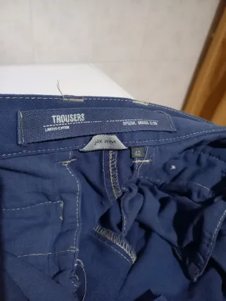 Pantalón chino azul