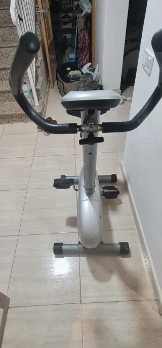 Bicicleta Estática Plata