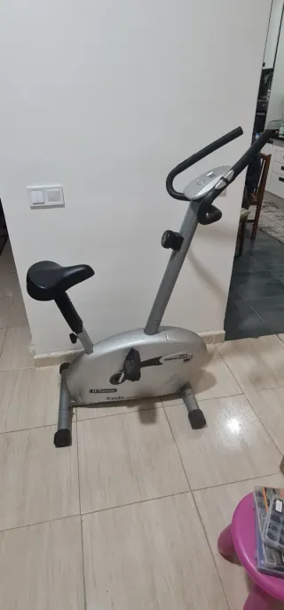 Bicicleta Estática Plata