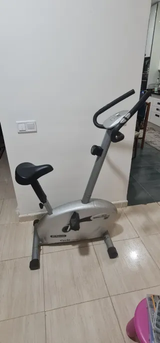 Bicicleta Estática Plata