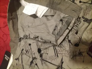 Pantalón corto estampado hombre