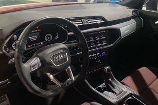 Audi Q3   45 TFSI e 180kW S tronic Black Line