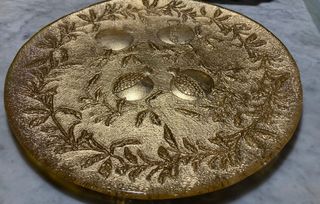 Vassoio rotondo in vetro dorato