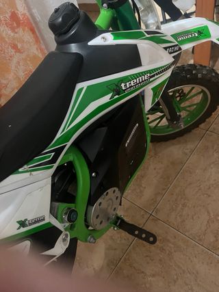 Moto Eléctrica Infantil Xtreme 18