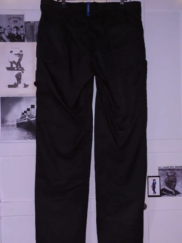 Pantalones cargo negros