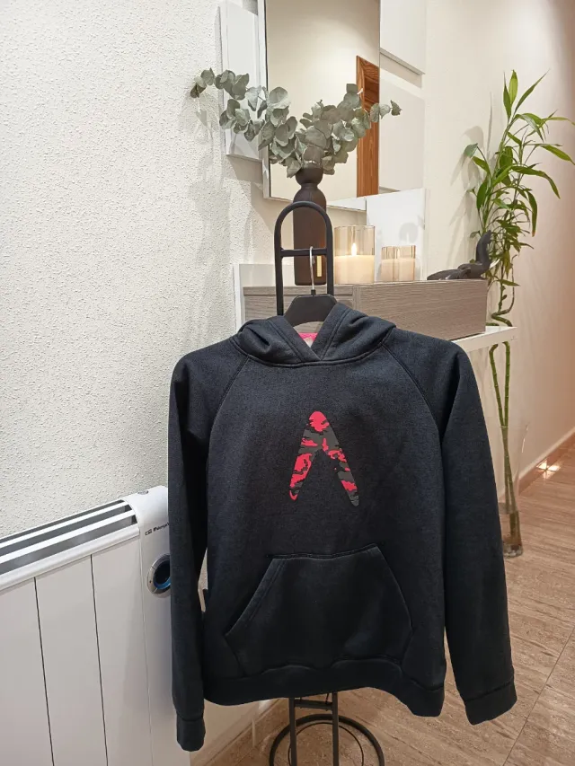 Sudadera Boomerang Talla M Negra y Rosa