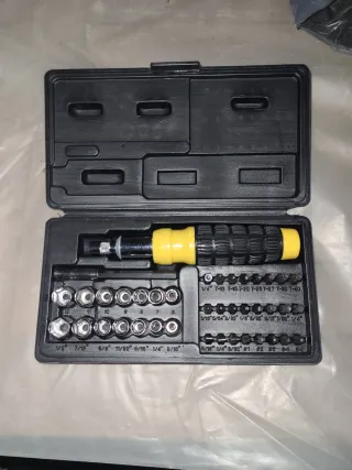 Juego Destornilladores Carraca y Puntas