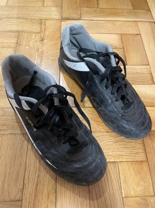 Zapatillas de fútbol Kipsta Talla 42