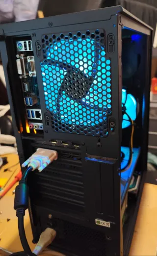 PC Gaming HIDITEC i7 7700 GTX 1050 4GB