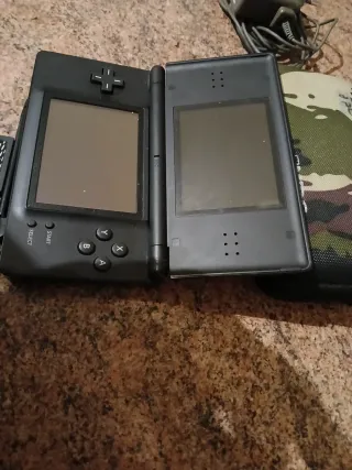 Nintendo DS Lite Nera + Accessori