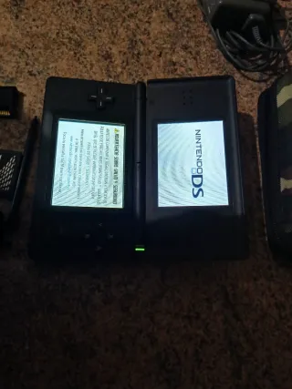 Nintendo DS Lite Nera + Accessori