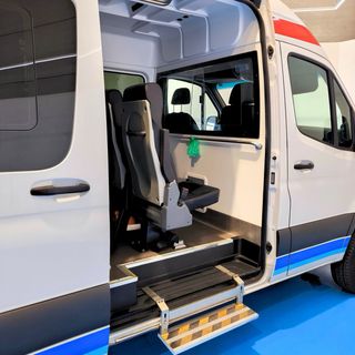 Mercedes-Benz Sprinter 4x4 ambulancia/camper