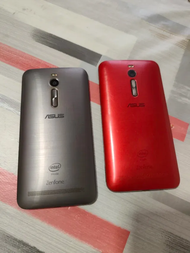 Lote de 2 Celulares Asus Zenfone Cinza e Vermelho